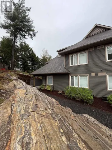 104 - 13 TREE TOPS LANE, Huntsville (Chaffey), Ontario P1H1A9