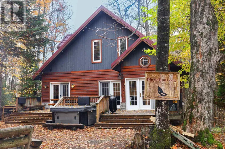 1040 SKI RIDGE TRAIL, Dysart et al (Guilford), Ontario K0M1M0
