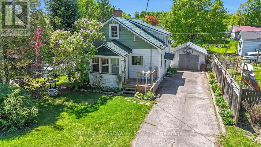 96 YORK STREET, Lanark Highlands, Ontario K0G1K0