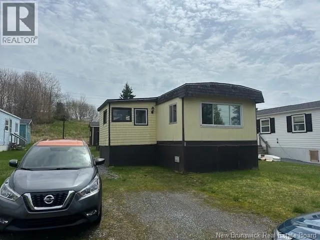 23 TULIP Street, Saint John, New Brunswick E2M5M3