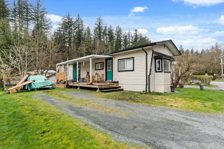 28 3942 COLUMBIA VALLEY ROAD, Cultus Lake East, Cultus Lake, British Columbia V2R5B1