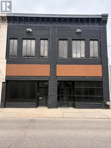 21 PEMBROKE STREET W, Pembroke, Ontario K8A5R4