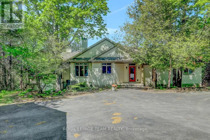 912 MAPLE HILL ROAD, North Grenville, Ontario K0G1T0