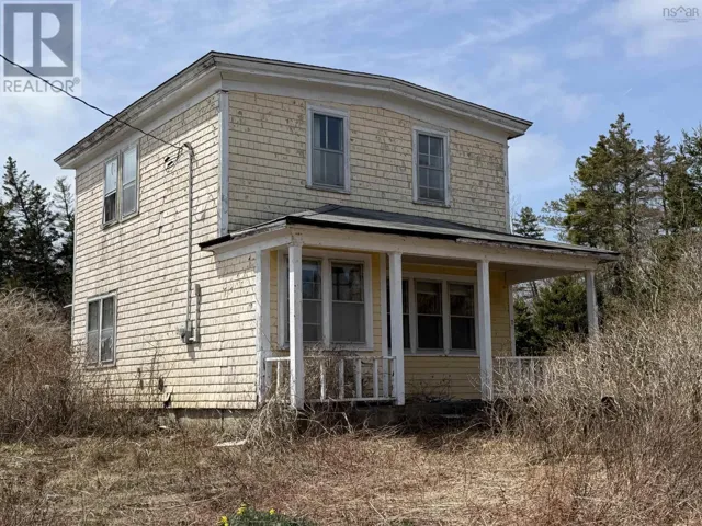 17 Annies Lane, Moser River, Nova Scotia B0J2R0