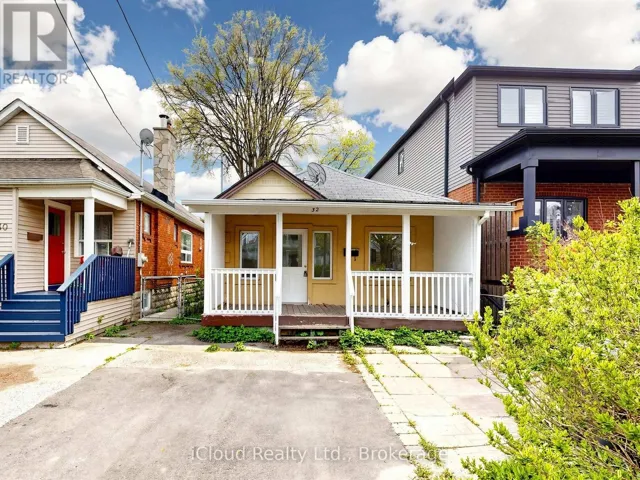 32 SEVENTEENTH STREET, Toronto (New Toronto), Ontario M8V3K3