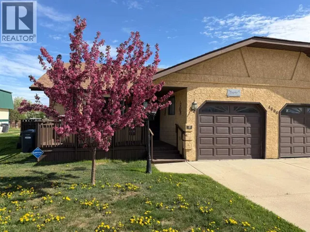 4606B 48 Avenue, Sylvan Lake, Alberta T4S1M8