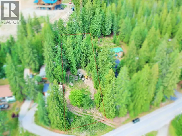 10 Old Town Road, Sicamous, British Columbia V0E2V4