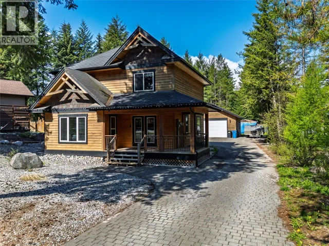 1035 Stoney Lane Road, Golden, British Columbia V0A1H3