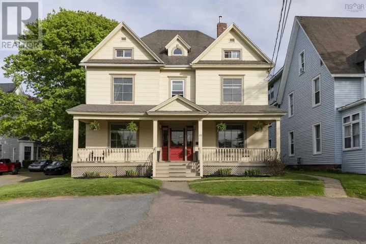 159 Victoria Street E, Amherst, Nova Scotia B4H1Y4