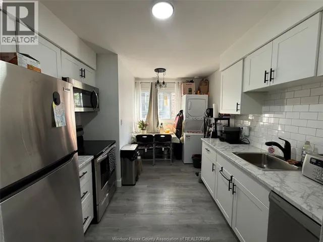 3150 PETER STREET Unit# 10, Windsor, Ontario N9C1H3