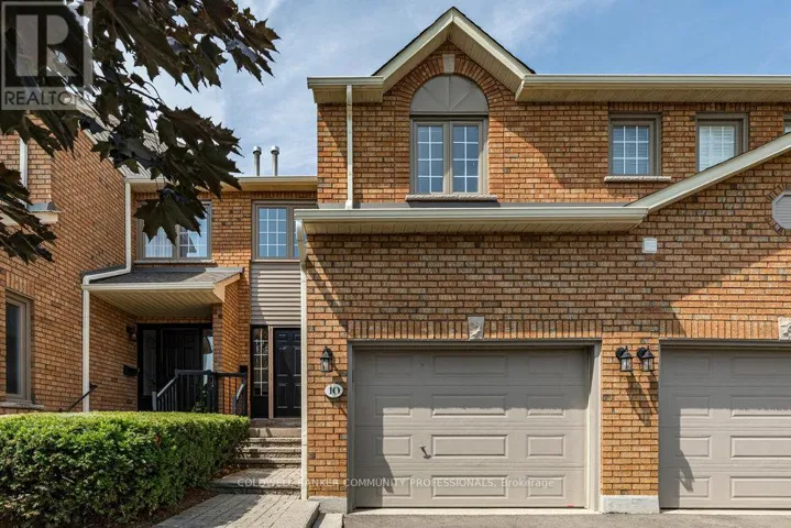 20 - 10 HUNTINGWOOD AVENUE, Hamilton (Dundas), Ontario L9H6X3