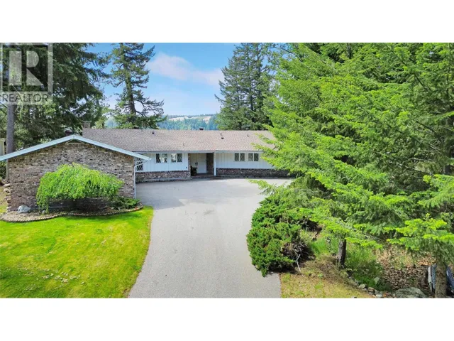 221 West Place, Princeton, British Columbia V0X1W0