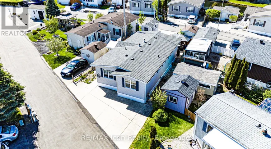11 HEMLOCK CRESCENT, Puslinch, Ontario N0B2J0