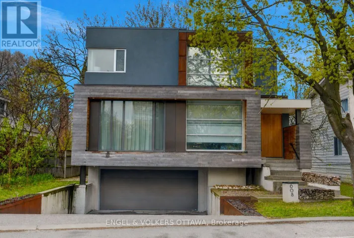 608 BYRON AVENUE, Ottawa, Ontario K2A0E5