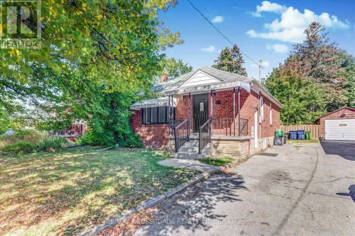 147 LILIAN DRIVE, Toronto (Wexford-Maryvale), Ontario M1R3W6