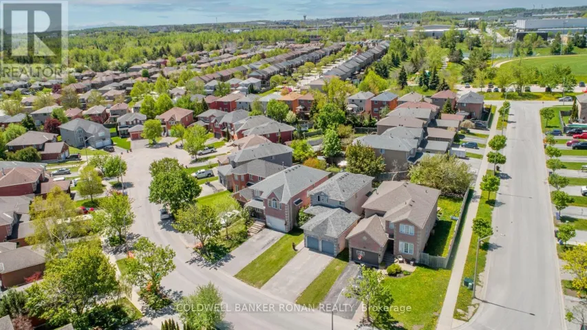 3 TEAL PLACE, Barrie (Painswick South), Ontario L4N8W1