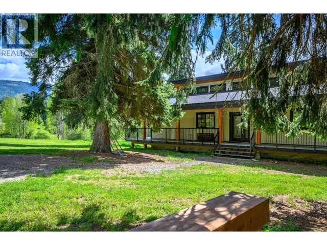 522 North Fork Road, Cherryville, British Columbia V0E2G0