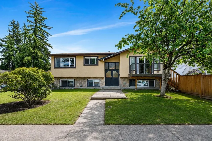 4652 203 STREET, Langley, British Columbia V3A5J5