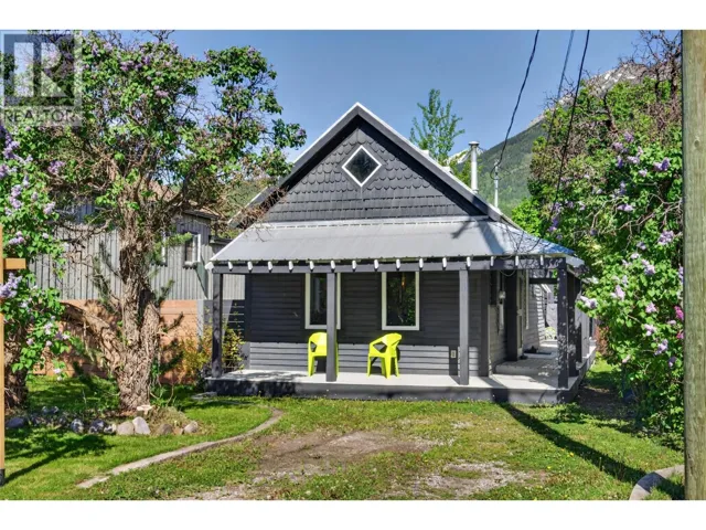 461 6TH Avenue, Fernie, British Columbia V0B1M0