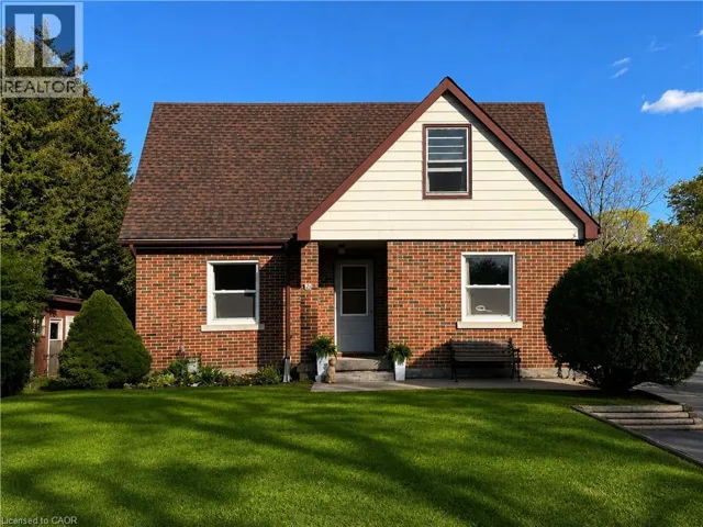 15 BARRETT Avenue, Cambridge, Ontario N1R3A1
