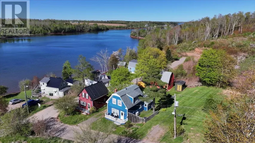 11 Locust Street, Montague, Prince Edward Island C0A1R0