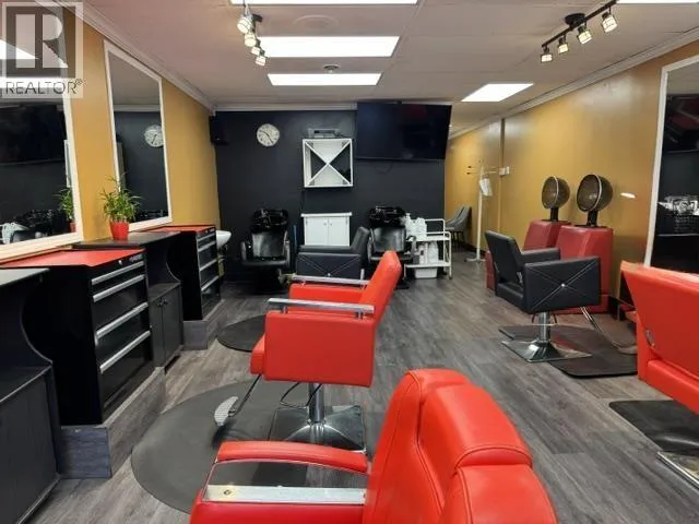 2524 KINGSWAY, Vancouver, British Columbia V5R5H2