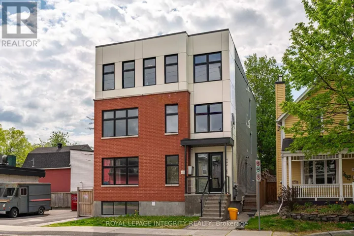 442 SUNNYSIDE AVENUE, Ottawa, Ontario K1S0S9