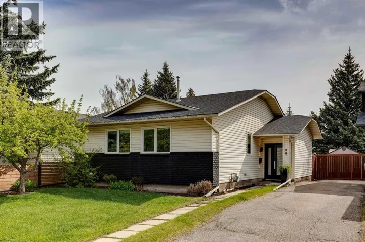 68 Woodmont Rise SW, Calgary, Alberta T2W4L5