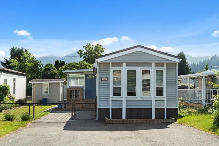 86 45640 WATSON ROAD, Garrison Crossing, Chilliwack, British Columbia V2R3P8