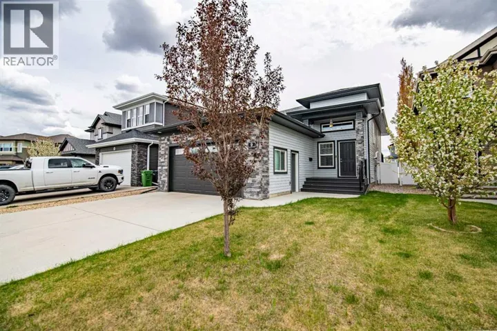A/B, 9 Carlyle Green, Red Deer, Alberta T4P0T6