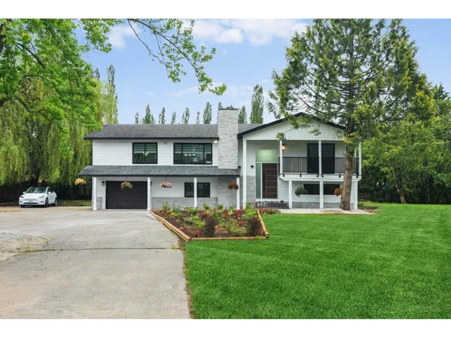 23222 56 AVENUE, Langley, British Columbia V2Z2P7