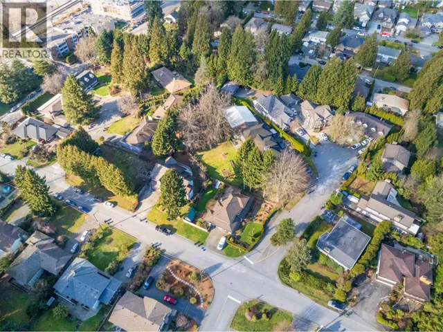 529 PERTH AVENUE, Coquitlam, British Columbia V3J7V1