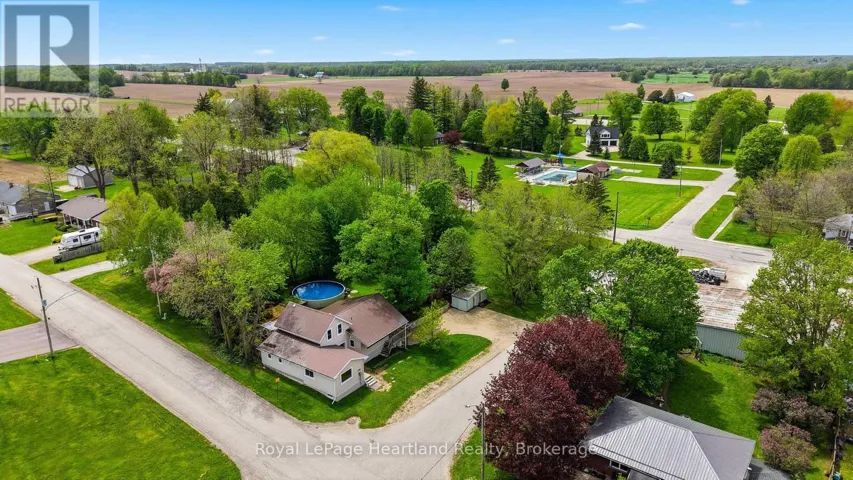 2058 JAMES STREET, Howick, Ontario N0G1X0