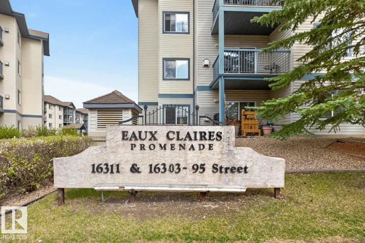 #220 16303 95 ST NW, Edmonton, Alberta T5Z3V1