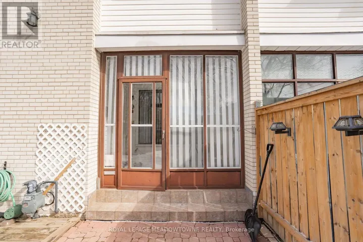 19 - 61 ARDGLEN DRIVE, Brampton (Brampton East), Ontario L6W1V1