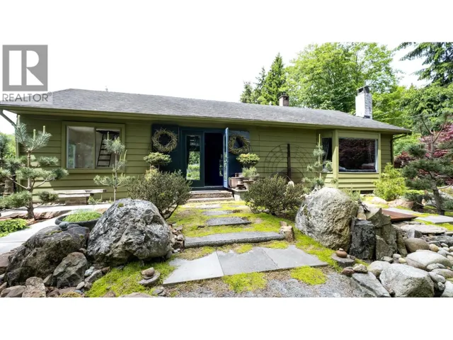 577 PRATT ROAD, Gibsons, British Columbia V0N1V4