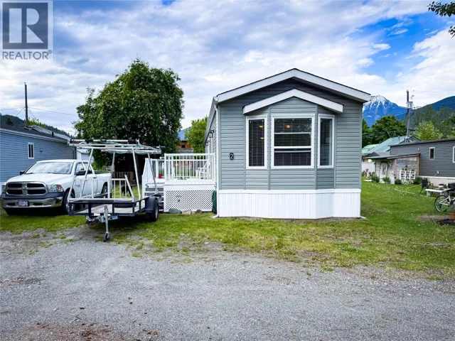 244 E Avenue Unit# 3, Kaslo, British Columbia V0G1M0