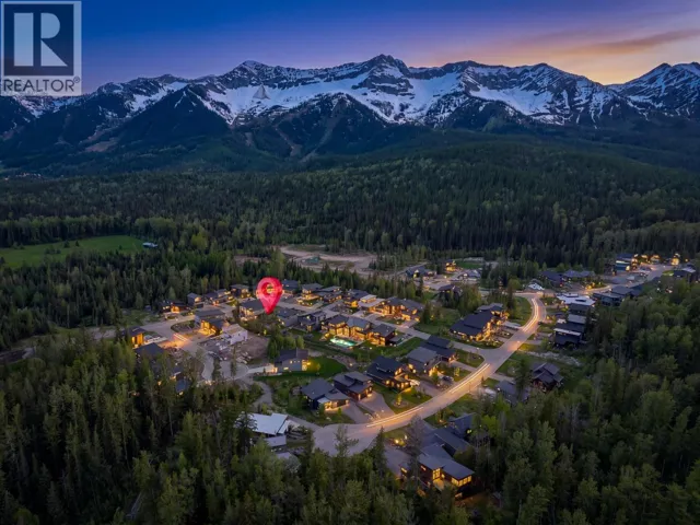 6 MAMMOTH Drive, Fernie, British Columbia V0B1M6