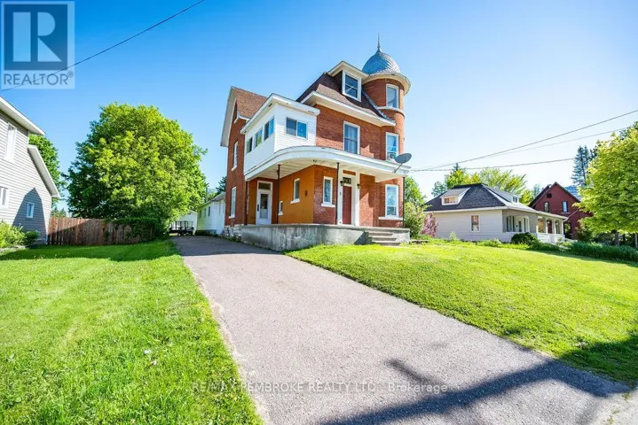 6 TRUE LOVE STREET, Whitewater Region, Ontario K0J1K0