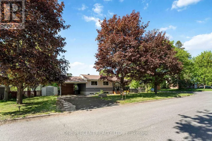 933 KINCAID COURT, Ottawa, Ontario K1V6N7