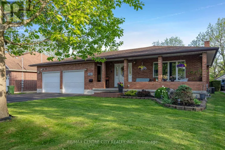 32 BROCK STREET, St. Thomas, Ontario N5P2B2