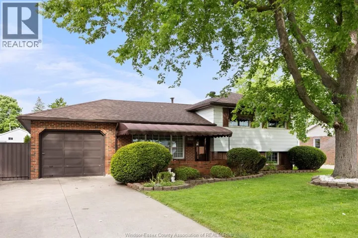 5649 BALDWIN, Windsor, Ontario N8T1L7