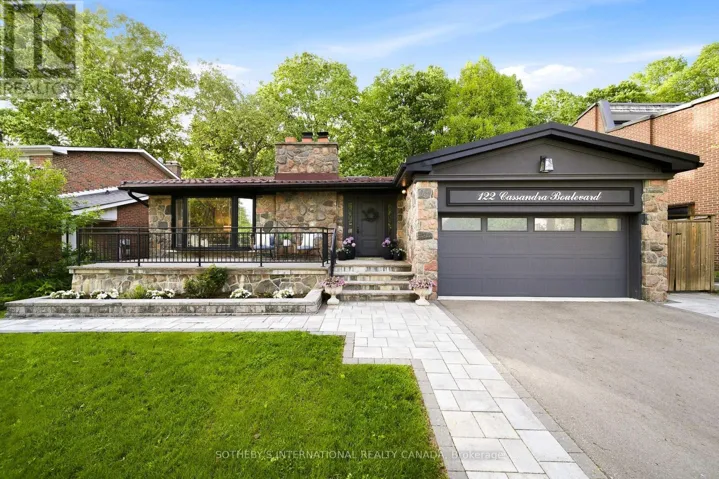 122 CASSANDRA BOULEVARD, Toronto (Parkwoods-Donalda), Ontario M3A1S9