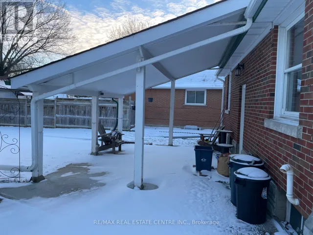 UPPER - 41 BELLEVIEW AVENUE E, Kitchener, Ontario N2B1G4