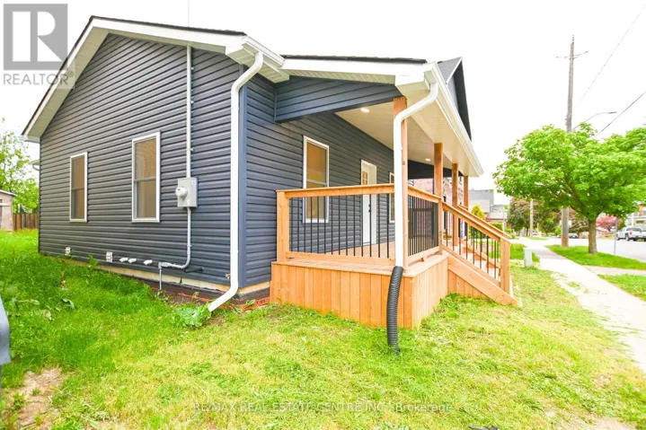 284 DARLING STREET, Brantford, Ontario N3S3X6