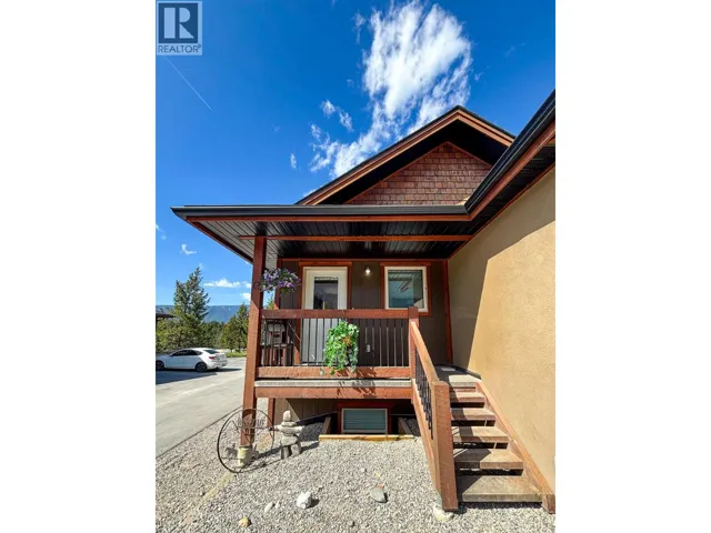 989 SWANSEA VIEW Road Unit# 13, Invermere, British Columbia V0A1K3