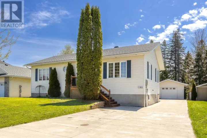 11 Chatfield DR, Sault Ste Marie, Ontario P6C6C6