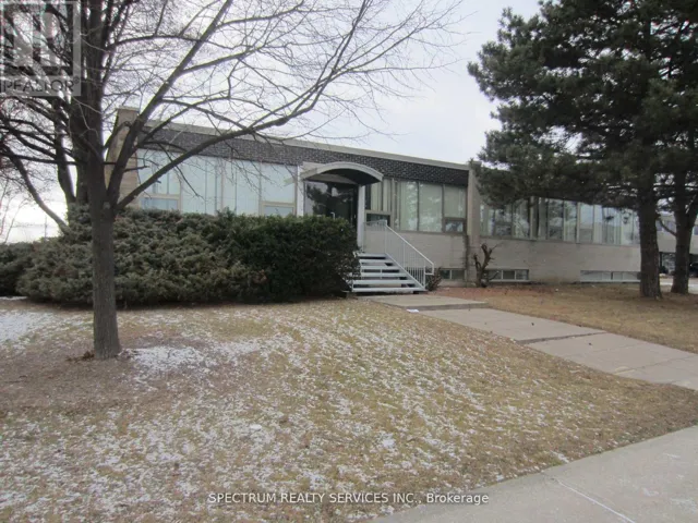 UNIT A - 76 SIGNET DRIVE, Toronto (Humber Summit), Ontario M9L1T2