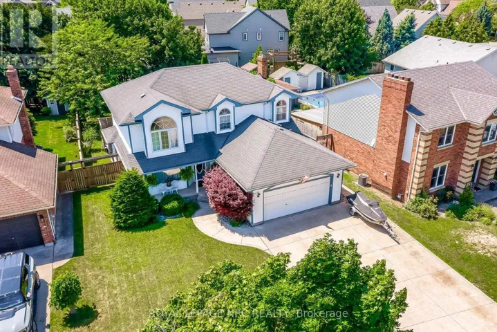 8 HEARTH COURT, Niagara-on-the-Lake (Virgil), Ontario L0S1J0