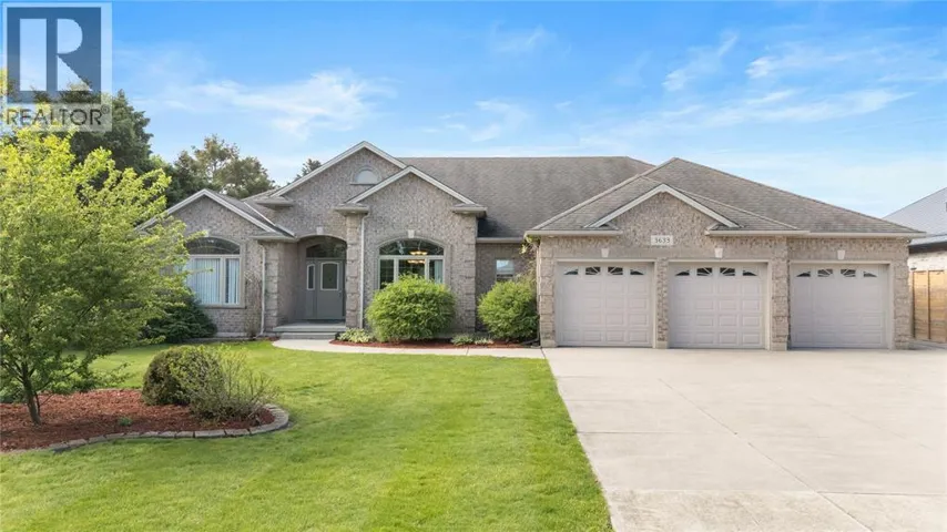 3633 EGREMONT ROAD, Plympton-Wyoming, Ontario N0N1E0